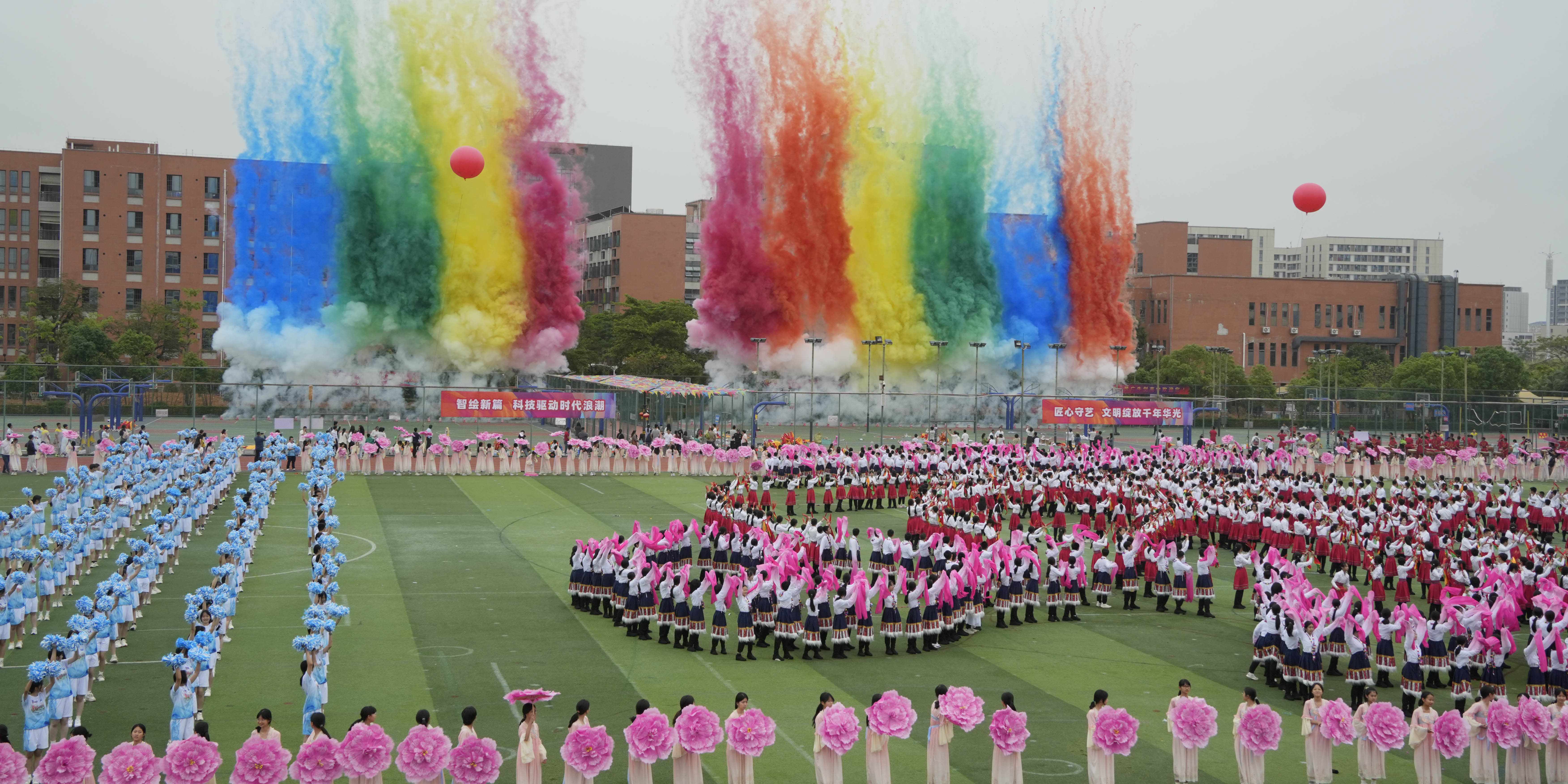 开幕式的表演十分精彩